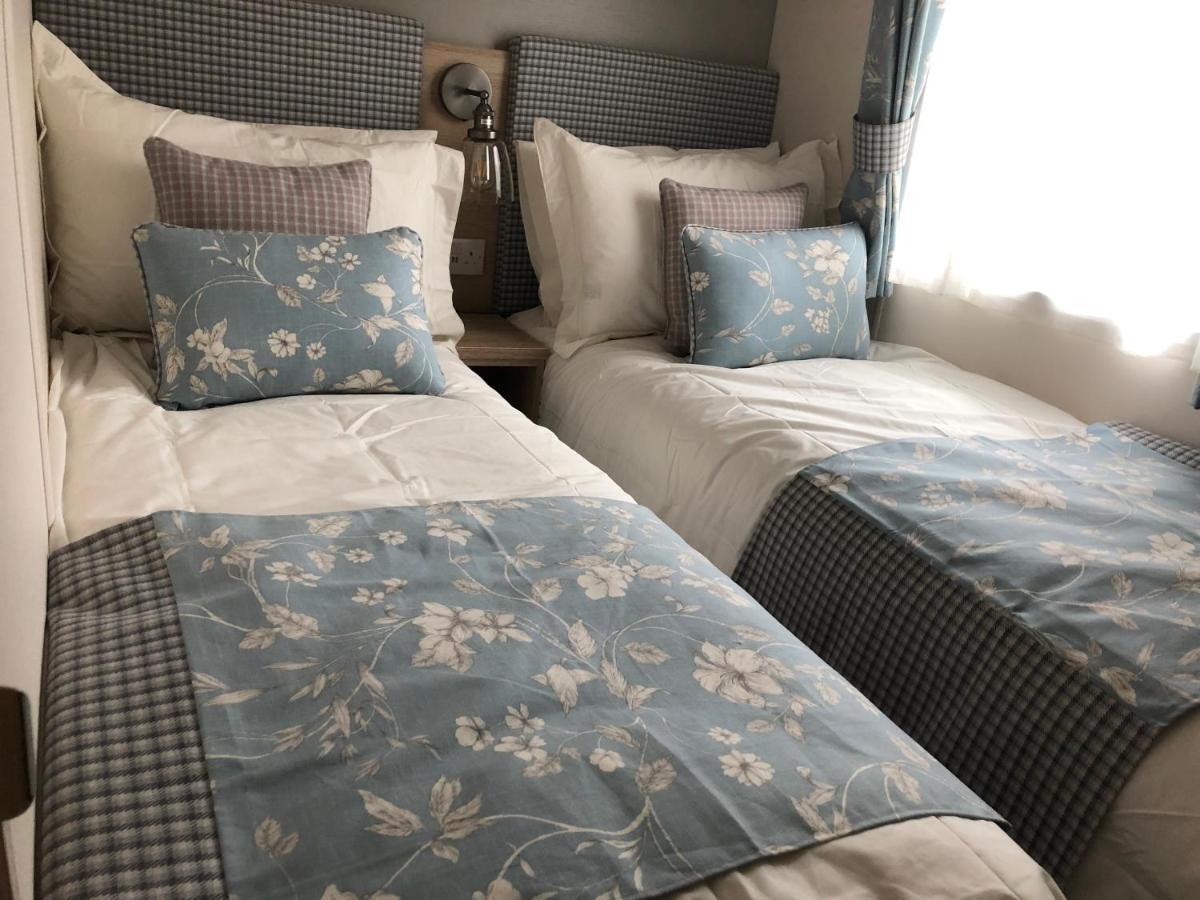 Luxury 2 Bedroom Caravan In Stunning Location Pitlochry Zewnętrze zdjęcie